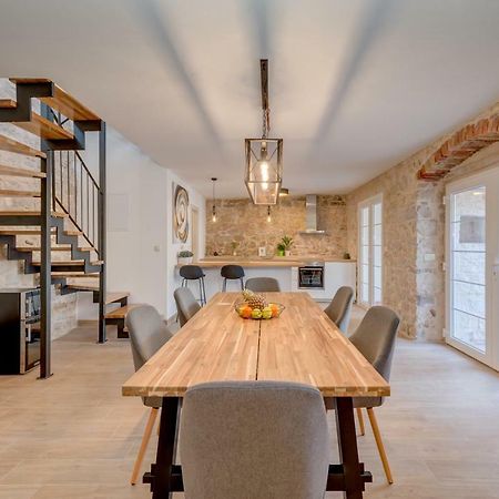 Holiday Home Rocca Supetar Ngoại thất bức ảnh