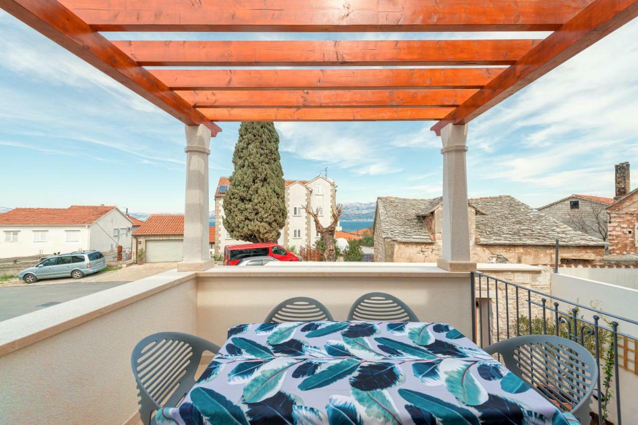 Holiday Home Rocca Supetar Ngoại thất bức ảnh